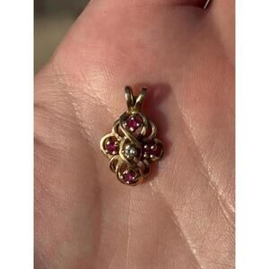 14kt Solid Gold Vintage Pendant Charm with Diamond Center and 4 Small Rubies